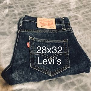 28x32 Men’s Levi’s